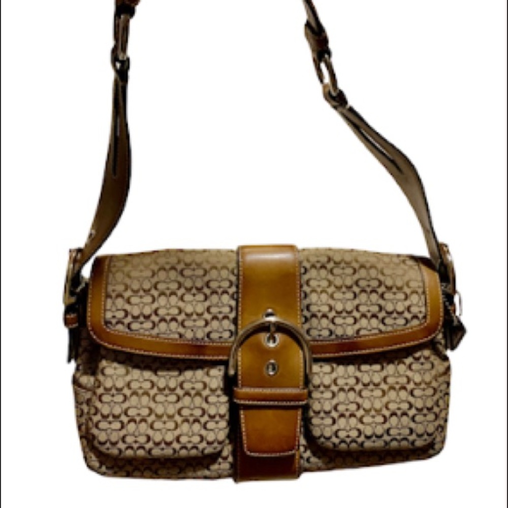 COACH SIGNATURE FLAP SHOULDER BAG